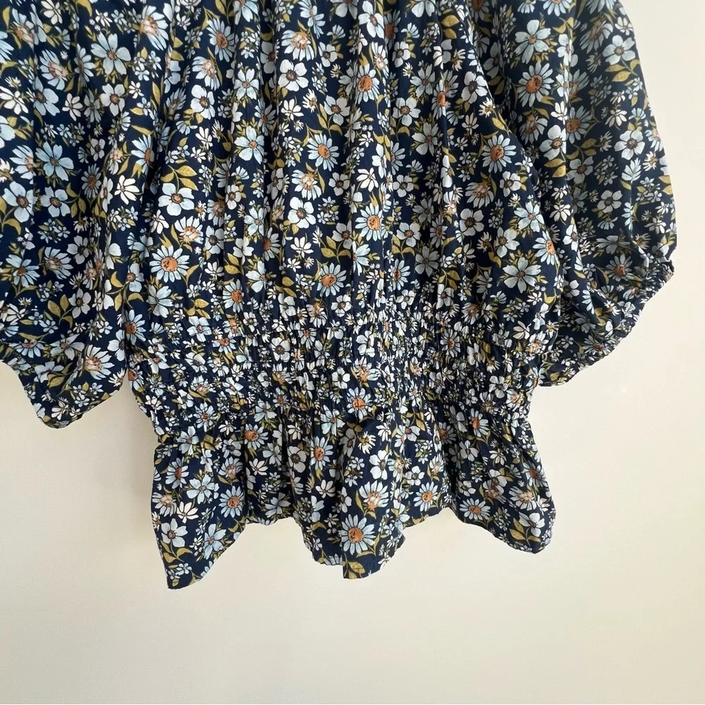Old Navy Puff Sleeve Smocked V-neck Peplum Top Blue Floral Cottage Prairie Large